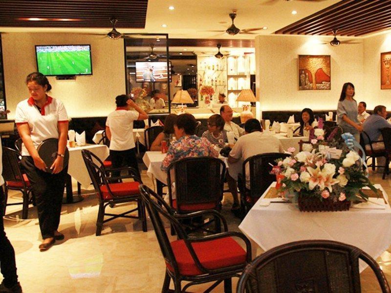 Hemingways Silk Hotel Patong Exterior foto