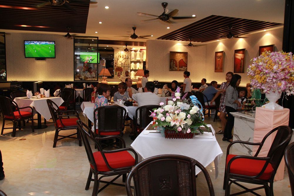 Hemingways Silk Hotel Patong Exterior foto